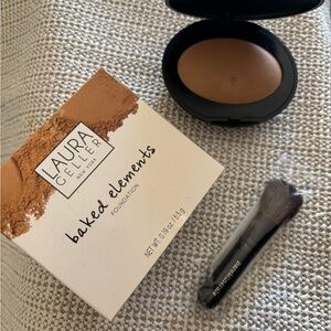 Laura Geller Baked Elements Foundation - Deep BONUS  travel brush